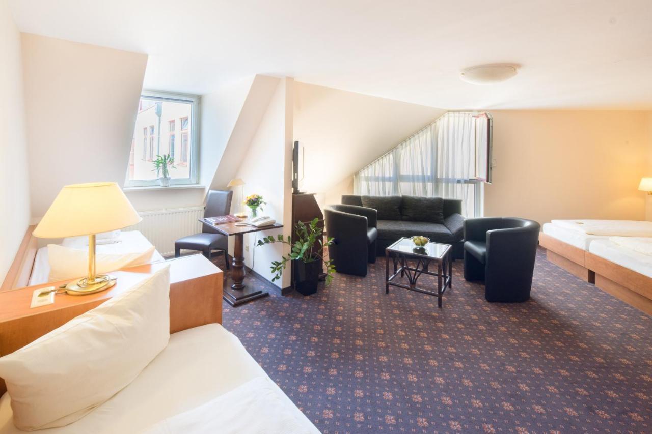 Maximilian Hotel & Apartments Weil Am Rhein / Basel Oda fotoğraf
